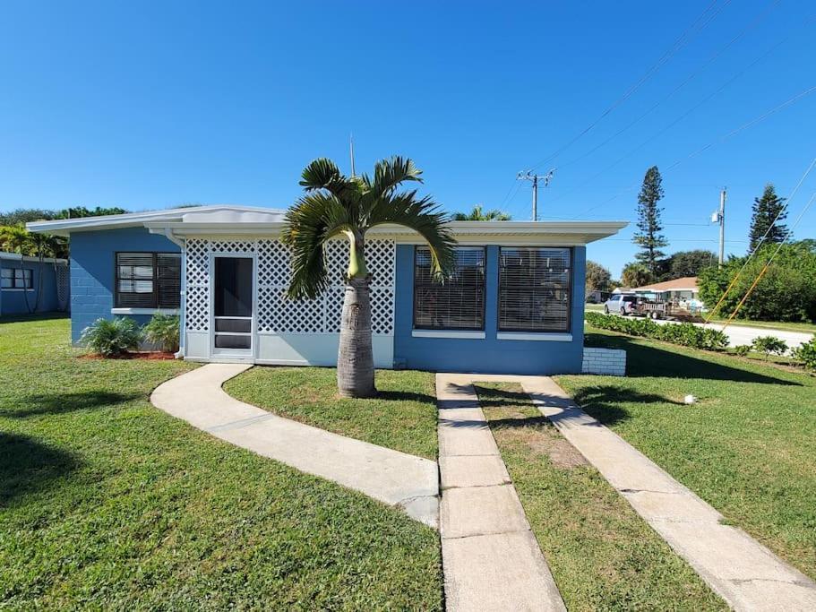 Downtown Cottage - Walk To The Beach & Restaurants Cocoa Beach Dış mekan fotoğraf