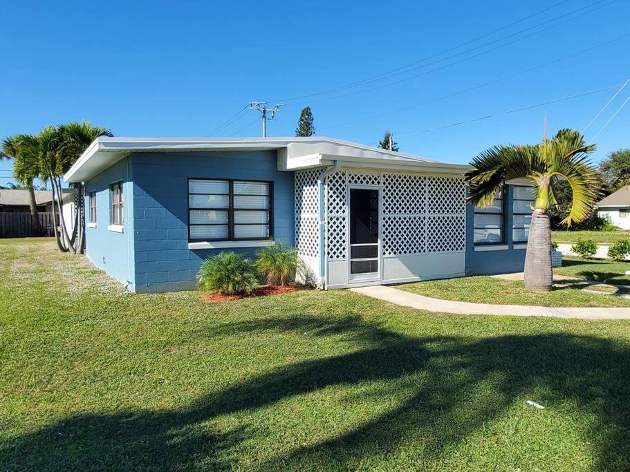 Downtown Cottage - Walk To The Beach & Restaurants Cocoa Beach Dış mekan fotoğraf
