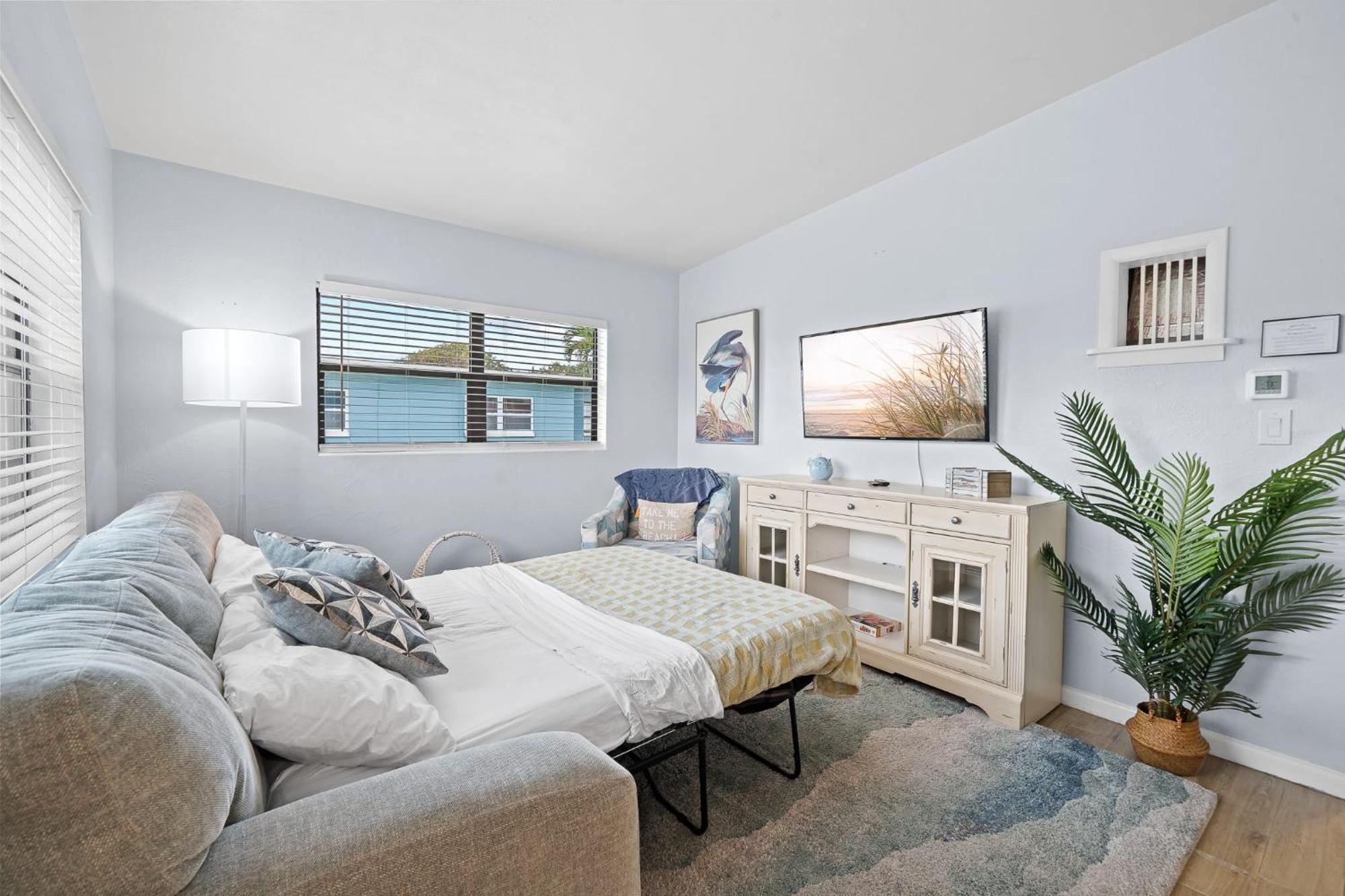 Downtown Cottage - Walk To The Beach & Restaurants Cocoa Beach Dış mekan fotoğraf